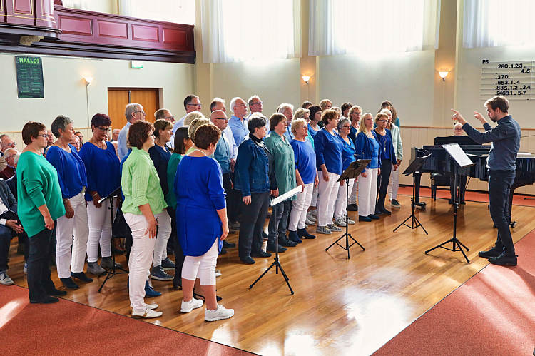 27 okt 2018 - Groot mannenkoor Midden Holland en gemengd koor Encore in de Geref.Kerk_42